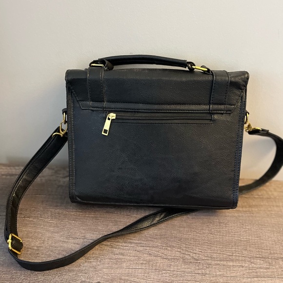 Street Level Faux leather Black Satchel - Picture 2 of 11